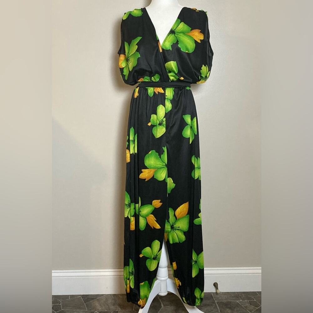 New Adorable and Sexy Boutique Island Flower Jumpsuit Sz M - Picture 2 of 9